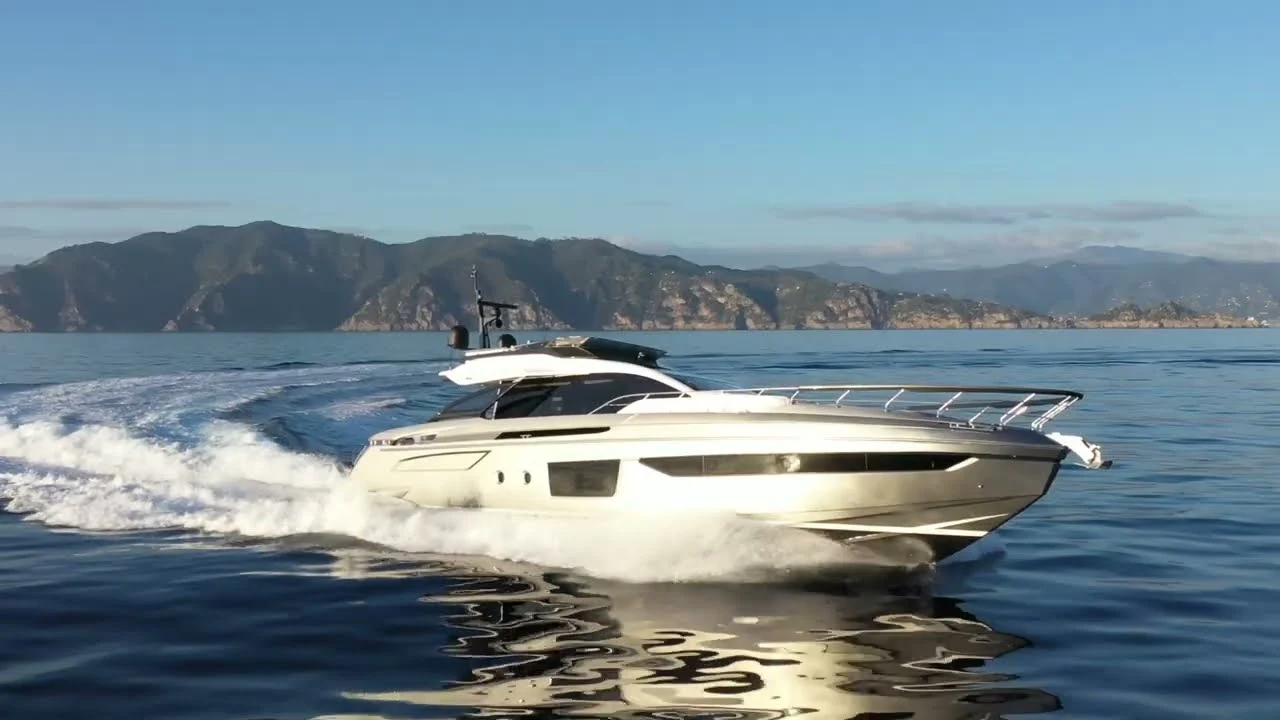 AZIMUT S8