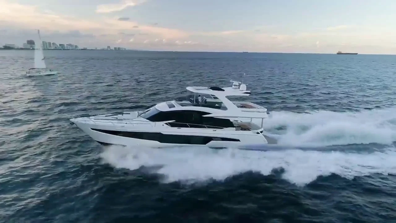 GALEON 680 FLY