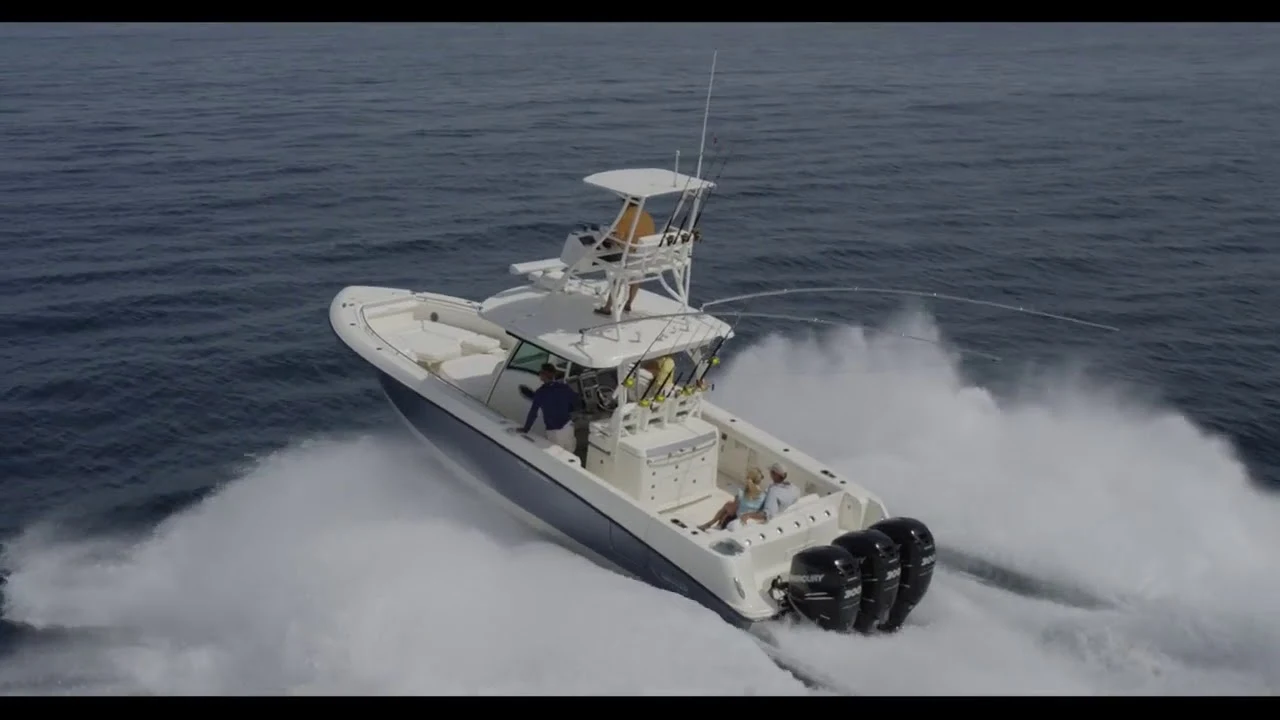 Boston Whaler 350 Outrage